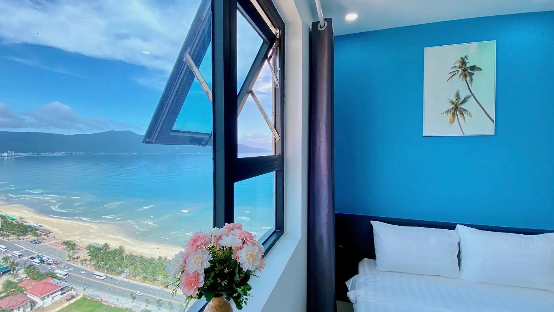 Blue Ocean Apartment At My Khe 岘港